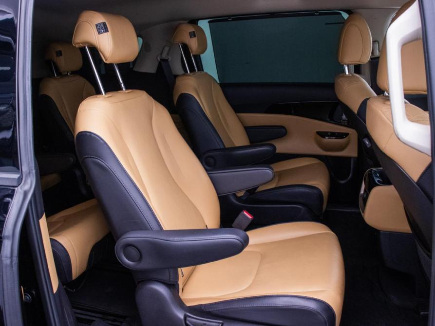 Kia Carnival IV Москва  - изображение 9
