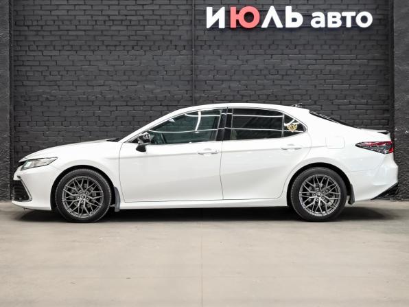 Toyota Camry VIII (XV70) Рестайлинг с пробегом 2021 года, цена 2 900 000 рублей, 162834 км, седан, Автокод Объявления