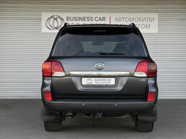Toyota Land Cruiser 200 Series Рестайлинг 1 с пробегом 2012 года, цена 3 199 000 рублей, 347062 км, внедорожник, Автокод Объявления
