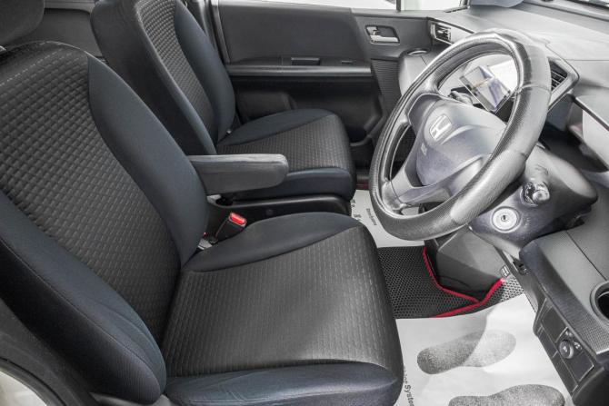 Honda Freed I с пробегом 2011 года, цена 999 000 рублей, 197000 км, компактвэн, Автокод Объявления
