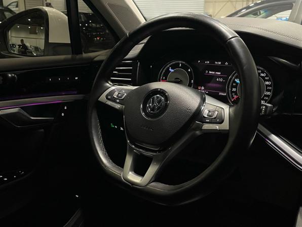 Volkswagen Touareg III с пробегом 2020 года, цена 4 290 000 рублей, 203000 км, внедорожник, Автокод Объявления