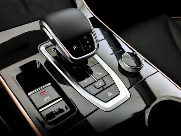 Omoda C5 I с пробегом 2023 года, цена 1 770 000 рублей, 53015 км, внедорожник, Автокод Объявления