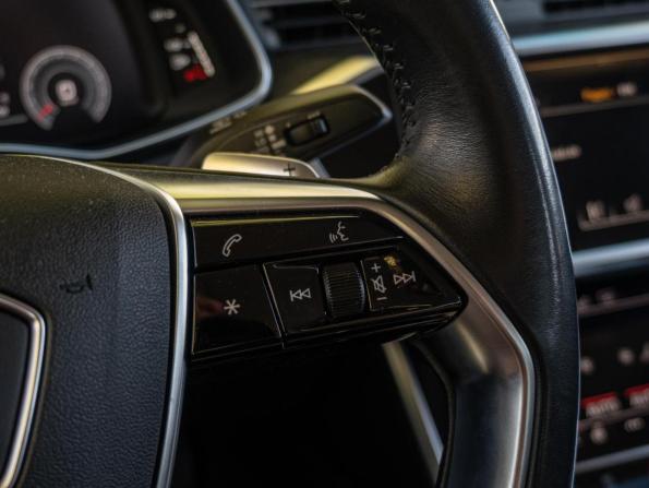 Audi A6 V (C8) с пробегом 2018 года, цена 3 605 000 рублей, 166291 км, седан, Автокод Объявления