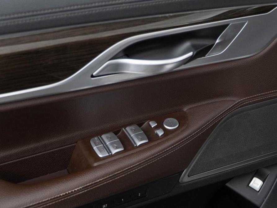 BMW 7 серии VI (G11/G12) Рестайлинг Москва  - изображение 25