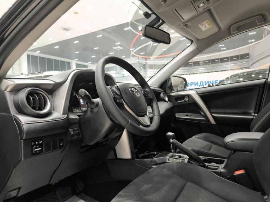 Toyota RAV4 IV (XA40) Рестайлинг Казань  - изображение 20