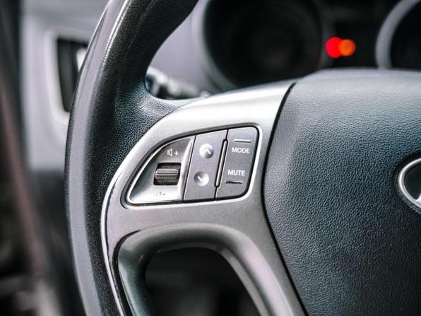Hyundai ix35 I Рестайлинг с пробегом 2014 года, цена 1 220 000 рублей, 107294 км, внедорожник, Автокод Объявления