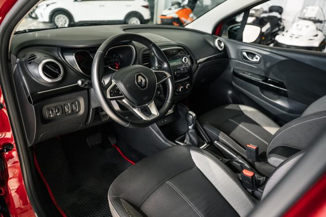 Renault Kaptur I Рестайлинг с пробегом 2021 года, цена 1 150 000 рублей, 145432 км, внедорожник, Автокод Объявления