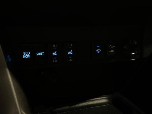 Toyota RAV4 IV (XA40) с пробегом 2015 года, цена 2 050 000 рублей, 137181 км, внедорожник, Автокод Объявления