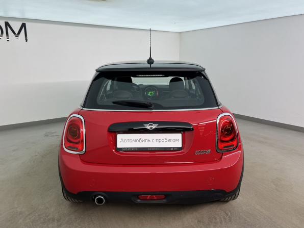Mini Hatch III (F55/F56) Рестайлинг с пробегом 2019 года, цена 1 800 000 рублей, 46360 км, хэтчбек, Автокод Объявления