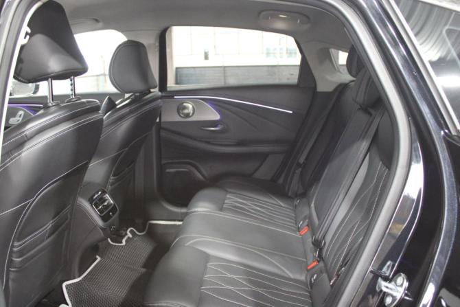Chery Arrizo 8 с пробегом 2023 года, цена 1 817 000 рублей, 110000 км, седан, Автокод Объявления