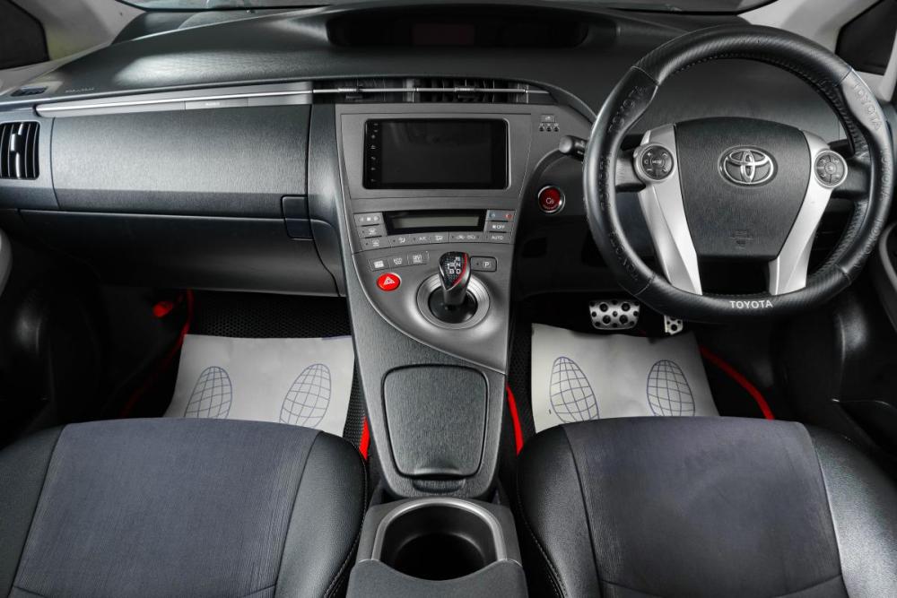 Toyota Prius III Рестайлинг (XW30) Тюмень  - изображение 13