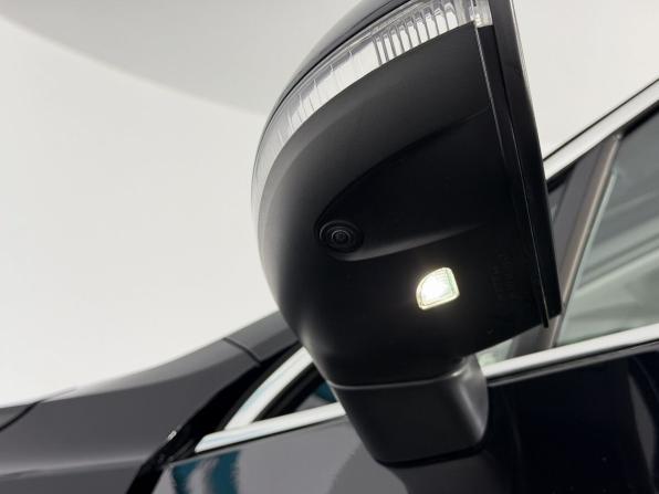 Volkswagen Passat B8 Рестайлинг с пробегом 2021 года, цена 2 600 000 рублей, 122934 км, седан, Автокод Объявления