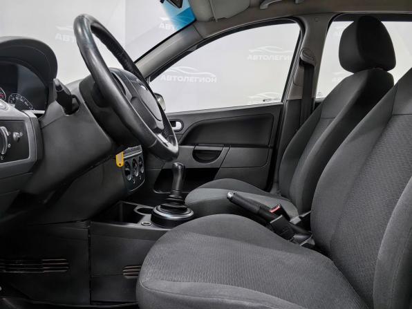 Ford Fiesta Mk5 с пробегом 2007 года, цена 395 000 рублей, 199006 км, хэтчбек, Автокод Объявления