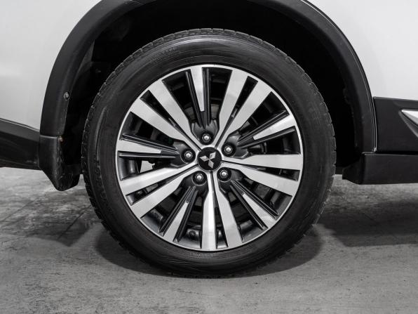 Mitsubishi Outlander III Рестайлинг 3 с пробегом 2020 года, цена 2 800 000 рублей, 101100 км, внедорожник, Автокод Объявления
