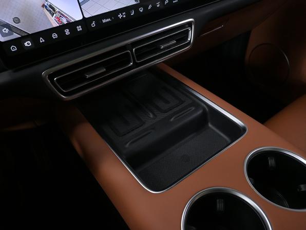 Li Auto (Lixiang) L9 I Рестайлинг с пробегом 2024 года, цена 7 590 000 рублей, 27650 км, внедорожник, Автокод Объявления