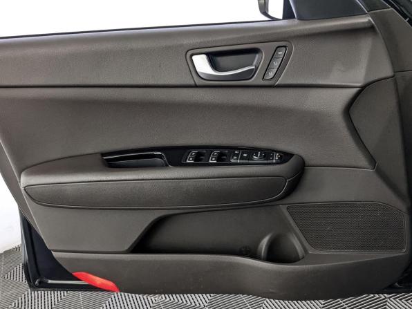 Kia Optima IV Рестайлинг с пробегом 2018 года, цена 2 150 000 рублей, 78100 км, седан, Автокод Объявления