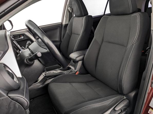Toyota RAV4 IV (XA40) Рестайлинг с пробегом 2017 года, цена 2 100 000 рублей, 184703 км, внедорожник, Автокод Объявления