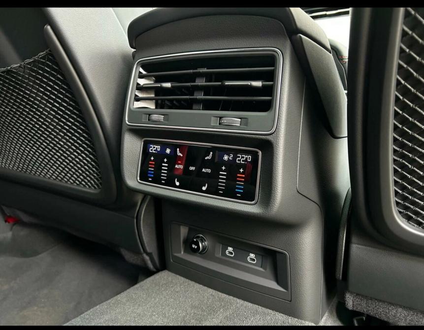 Audi SQ8 I (4M) Рестайлинг Москва  - изображение 19