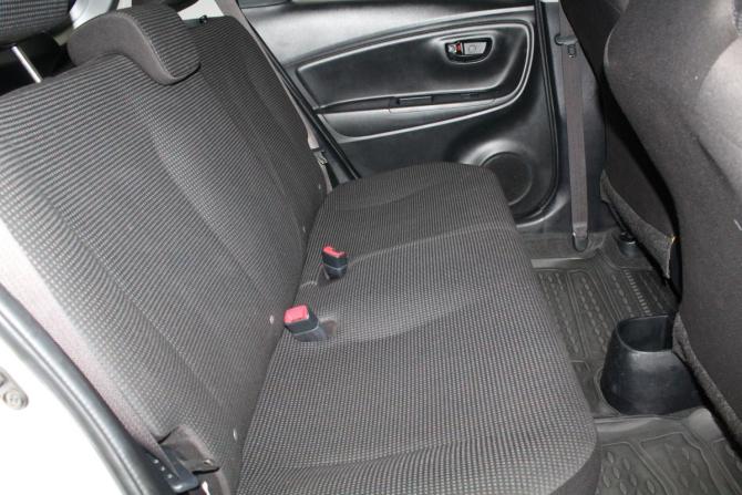 Toyota Vitz III (XP130) Рестайлинг 2 с пробегом 2019 года, цена 895 000 рублей, 132948 км, хэтчбек, Автокод Объявления