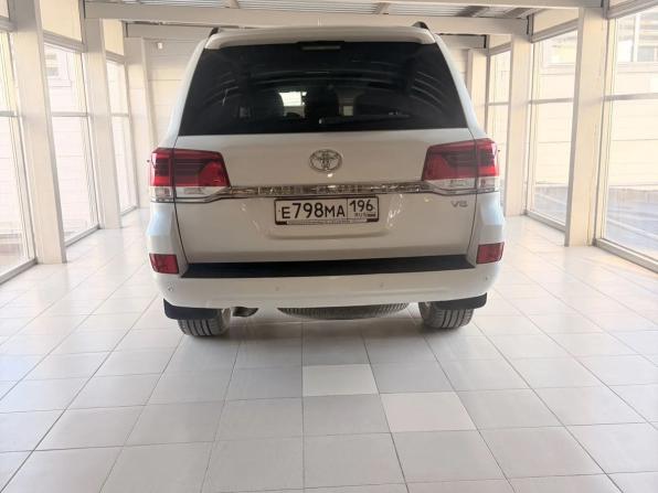 Toyota Land Cruiser 200 Series Рестайлинг 2 с пробегом 2016 года, цена 6 450 000 рублей, 172000 км, внедорожник, Автокод Объявления