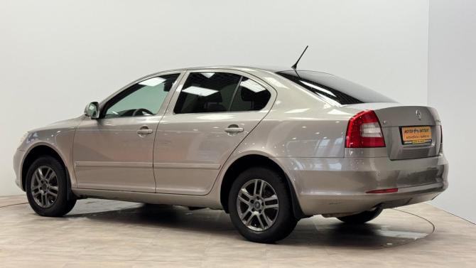 Skoda Octavia II (A5) Рестайлинг с пробегом 2012 года, цена 805 000 рублей, 208000 км, лифтбек, Автокод Объявления
