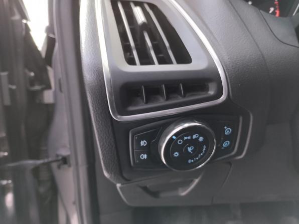 Ford Focus III с пробегом 2011 года, цена 910 000 рублей, 204302 км, хэтчбек, Автокод Объявления