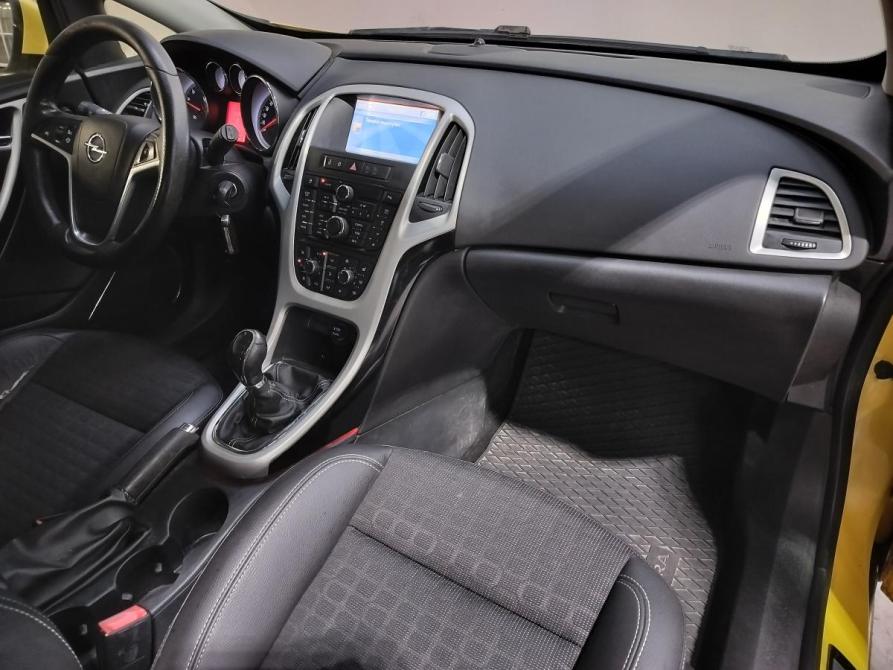 Opel Astra J Рестайлинг Санкт-Петербург  - изображение 9