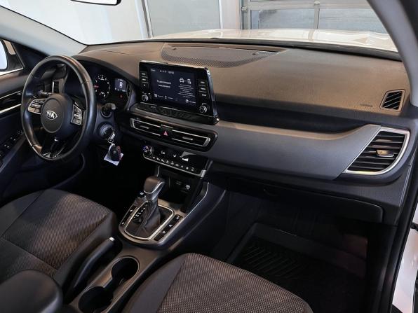 Kia Seltos I с пробегом 2021 года, цена 2 380 000 рублей, 77337 км, внедорожник, Автокод Объявления