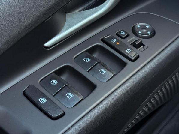 Hyundai Elantra VII (CN7) Рестайлинг с пробегом 2025 года, цена 2 930 000 рублей, 100 км, седан, Автокод Объявления