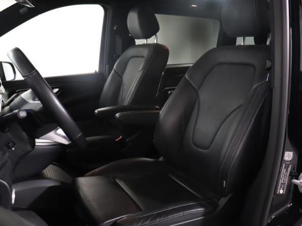 Mercedes-Benz V-Класс III (W447) Рестайлинг 2 с пробегом 2024 года, цена 11 777 900 рублей, 24086 км, минивэн, Автокод Объявления