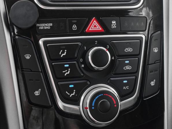 Hyundai i30 II с пробегом 2012 года, цена 1 060 000 рублей, 144723 км, хэтчбек, Автокод Объявления
