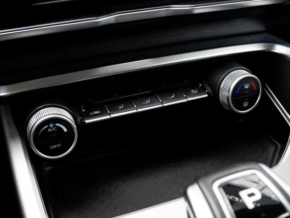 Geely Coolray I с пробегом 2022 года, цена 1 979 000 рублей, 10744 км, внедорожник, Автокод Объявления