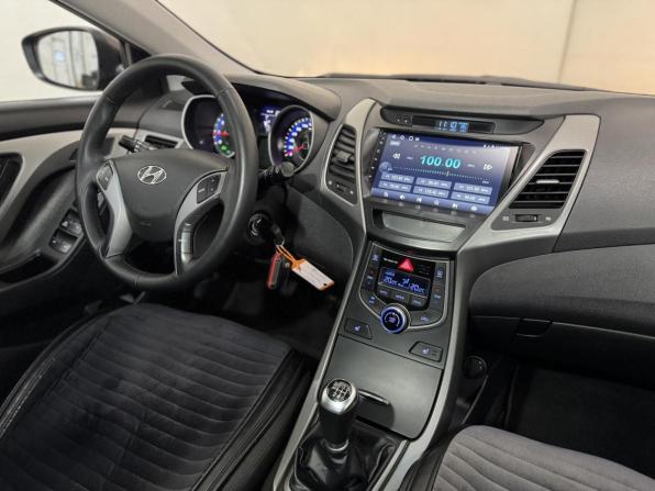 Hyundai Elantra V (MD) Рестайлинг с пробегом 2015 года, цена 1 399 000 рублей, 111991 км, седан, Автокод Объявления