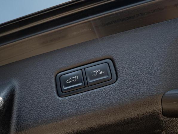 Kia Carnival IV с пробегом 2022 года, цена 4 970 000 рублей, 26442 км, минивэн, Автокод Объявления