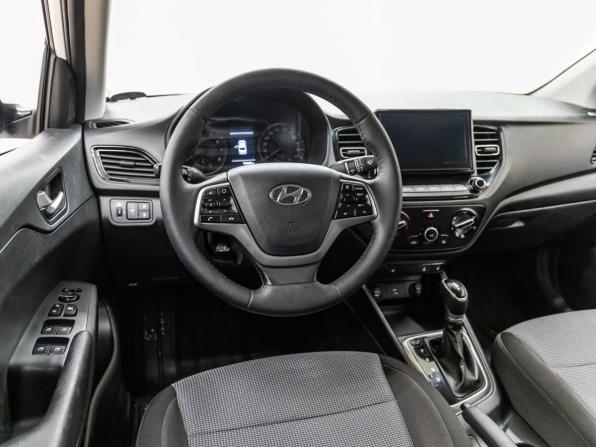 Hyundai Solaris II Рестайлинг с пробегом 2021 года, цена 1 478 000 рублей, 126067 км, седан, Автокод Объявления
