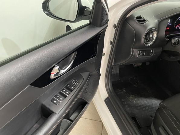 Kia Cerato IV с пробегом 2019 года, цена 2 030 000 рублей, 82469 км, седан, Автокод Объявления