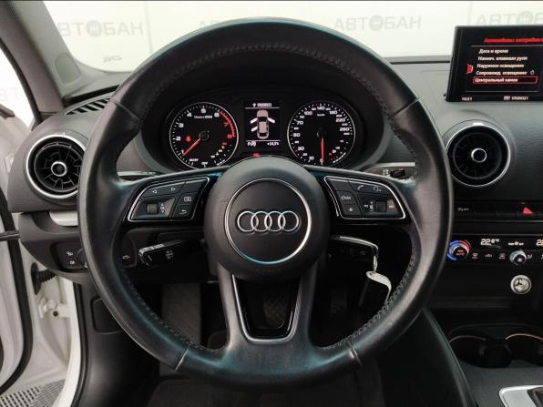 Audi A3 III (8V) Рестайлинг с пробегом 2018 года, цена 1 899 000 рублей, 105043 км, седан, Автокод Объявления