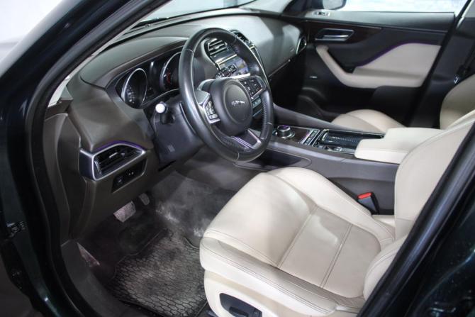 Jaguar F-Pace I с пробегом 2018 года, цена 2 599 000 рублей, 114642 км, внедорожник, Автокод Объявления