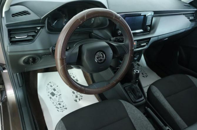 Skoda Rapid II с пробегом 2021 года, цена 1 889 000 рублей, 76600 км, лифтбек, Автокод Объявления