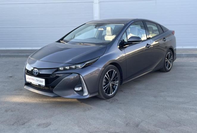 Toyota Prius IV (XW50) с пробегом 2017 года, цена 1 800 000 рублей, 156077 км, лифтбек, Автокод Объявления