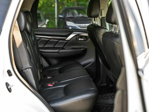 Mitsubishi Pajero Sport III с пробегом 2017 года, цена 2 360 000 рублей, 207616 км, внедорожник, Автокод Объявления