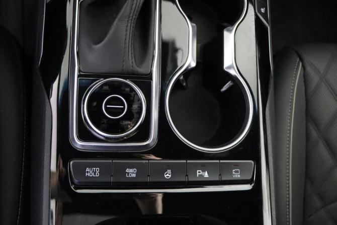 Kia Mohave I Рестайлинг 2 с пробегом 2022 года, цена 5 579 990 рублей, 60370 км, внедорожник, Автокод Объявления