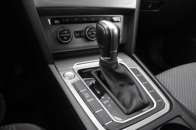 Volkswagen Passat B8 с пробегом 2016 года, цена 1 800 000 рублей, 84187 км, универсал, Автокод Объявления