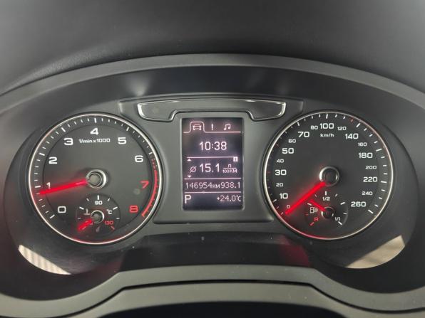Audi Q3 I (8U) Рестайлинг с пробегом 2015 года, цена 1 920 000 рублей, 147000 км, внедорожник, Автокод Объявления