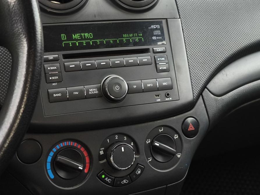 Chevrolet Aveo I Рестайлинг Санкт-Петербург  - изображение 13