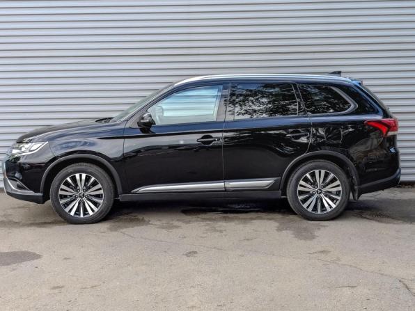 Mitsubishi Outlander III Рестайлинг 3 с пробегом 2020 года, цена 2 190 000 рублей, 104905 км, внедорожник, Автокод Объявления