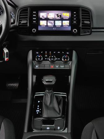 Skoda Karoq I с пробегом 2021 года, цена 2 373 000 рублей, 41987 км, внедорожник, Автокод Объявления