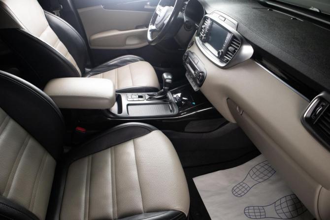 Kia Sorento III Prime Рестайлинг с пробегом 2018 года, цена 2 999 000 рублей, 188000 км, внедорожник, Автокод Объявления