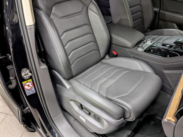 Volkswagen Touareg III с пробегом 2019 года, цена 5 200 000 рублей, 118808 км, внедорожник, Автокод Объявления