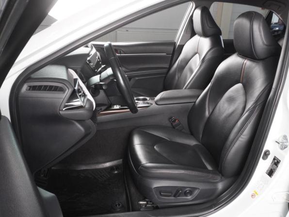 Toyota Camry VIII (XV70) с пробегом 2018 года, цена 2 606 000 рублей, 178199 км, седан, Автокод Объявления
